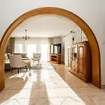 Apartment Rysulowka 52 *