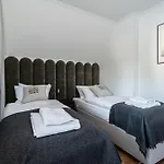 Apartment Rysulowka 52 *